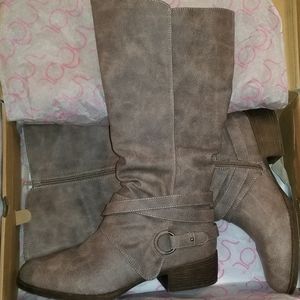 Womens Sugar Wide Width, High & Wide calf / Boots